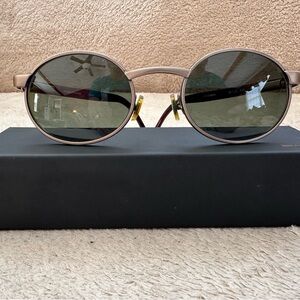 Fossil Eyewear ‘Hawk’ unisex Sunglasses with oval metal frame Dark glass Lenses